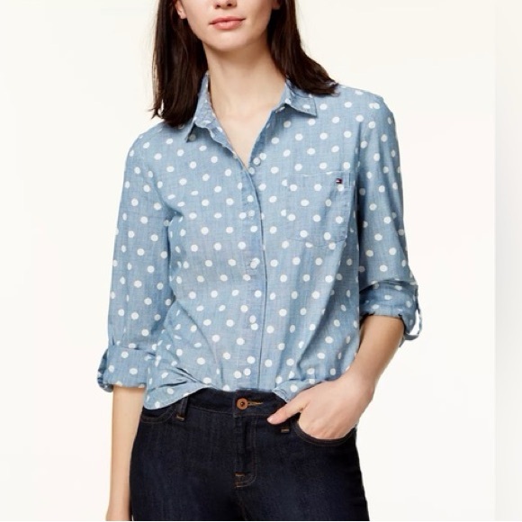 ✨NWT Tommy Hilfiger Light Blue Polka Dot Button Down Shirt - Picture 1 of 7